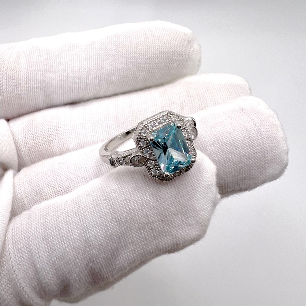 .925 Sterling Silver Aquamarine Cz Ring - Picture 2 of 16